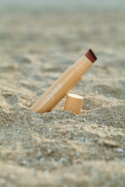 RayDefense Liquid SPF50 Brush UNTINTED - by Astrid